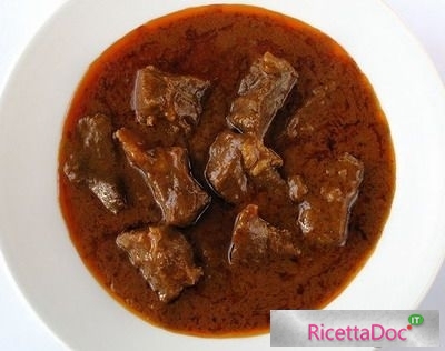 RICETTA GOULASH