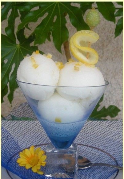 granita al limone fatta in casa