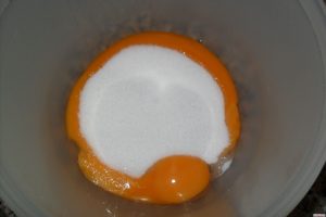 crema alla ricotta uova zucchero